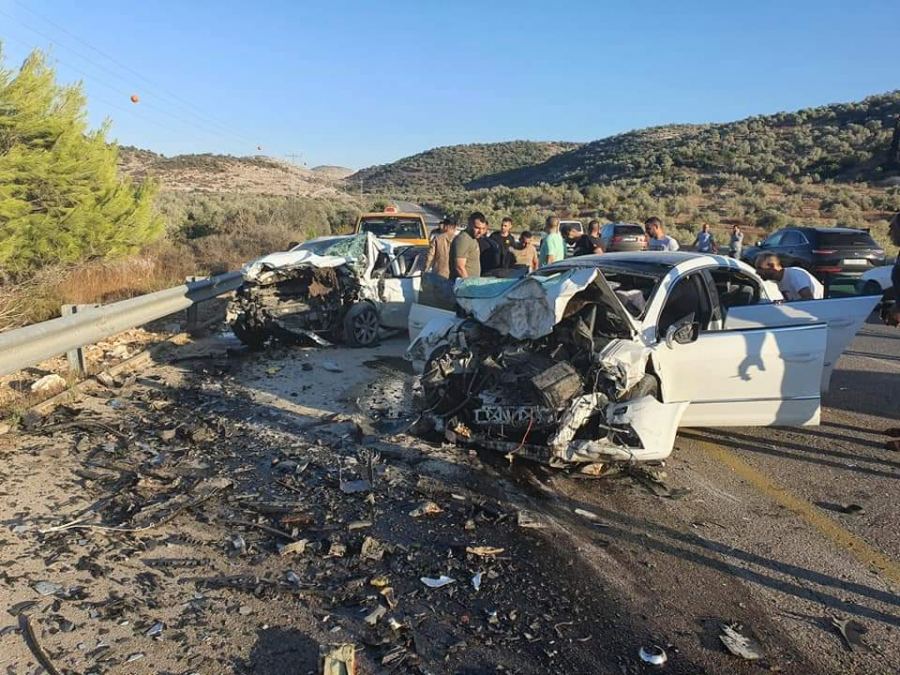 مصرع شخص واصابة اخرين بحادث طرق قرب برطعة